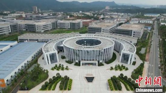 圖為中國稀金谷永磁電機(jī)產(chǎn)業(yè)園。　贛縣區(qū)融媒體中心供圖